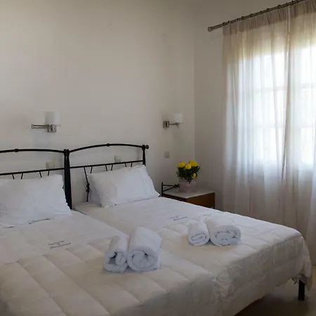 μιμόζα Πανσιόν Σπέτσες