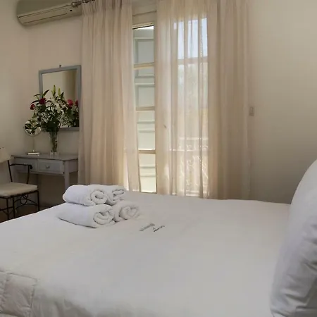μιμόζα Πανσιόν Σπέτσες